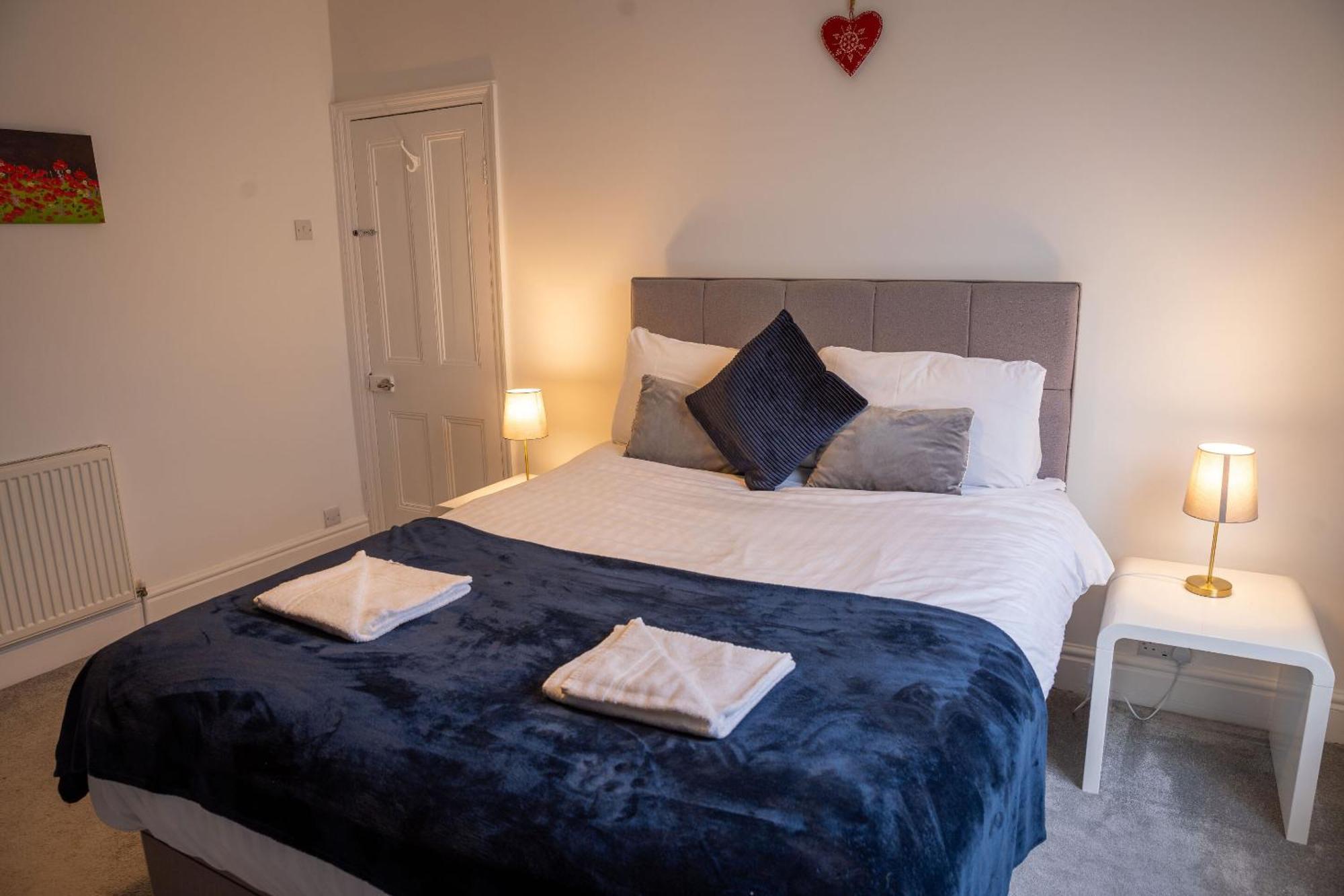 Sapphire House By Sasco Apartment Blackpool Bagian luar foto