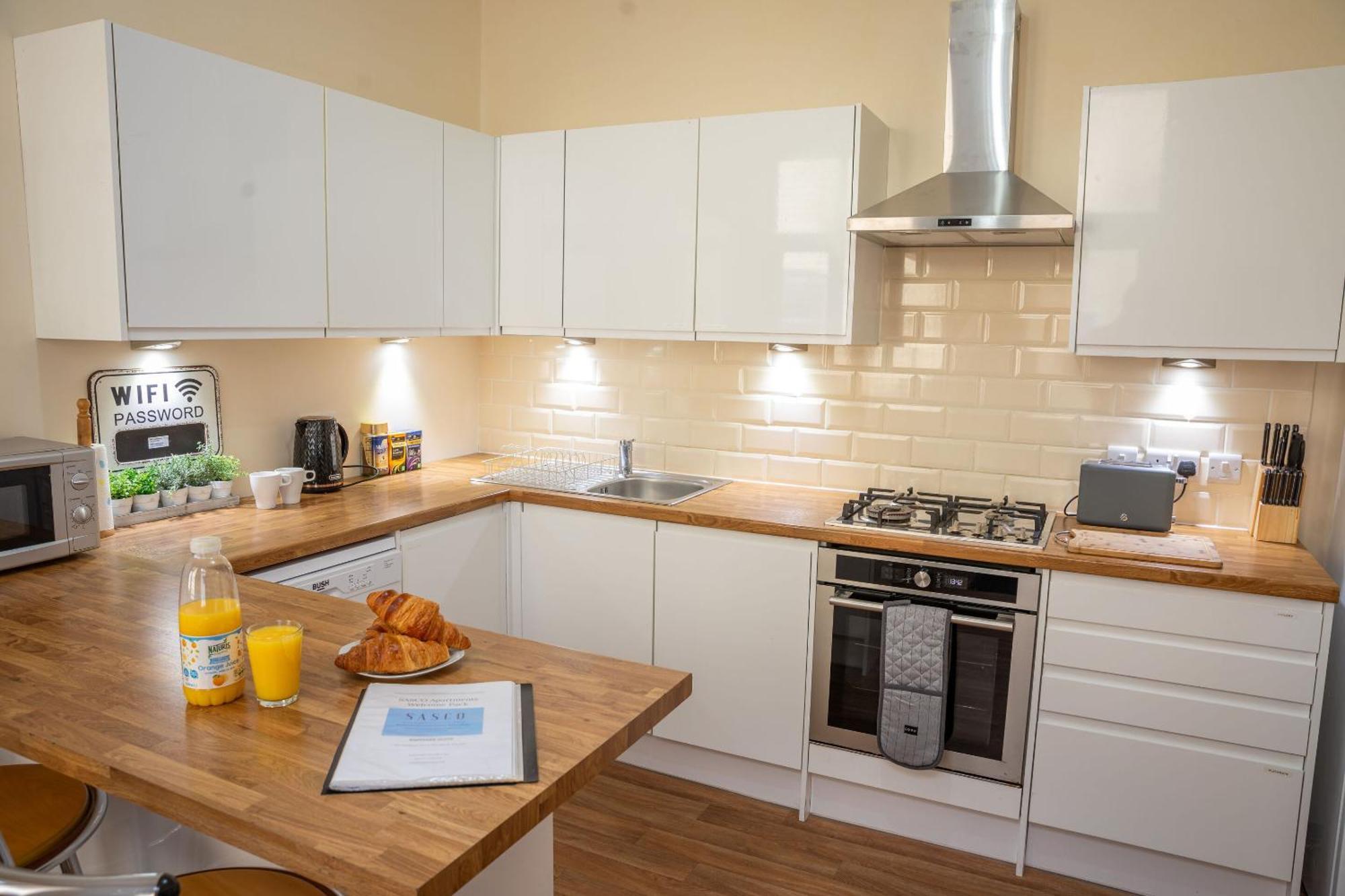 Sapphire House By Sasco Apartment Blackpool Bagian luar foto