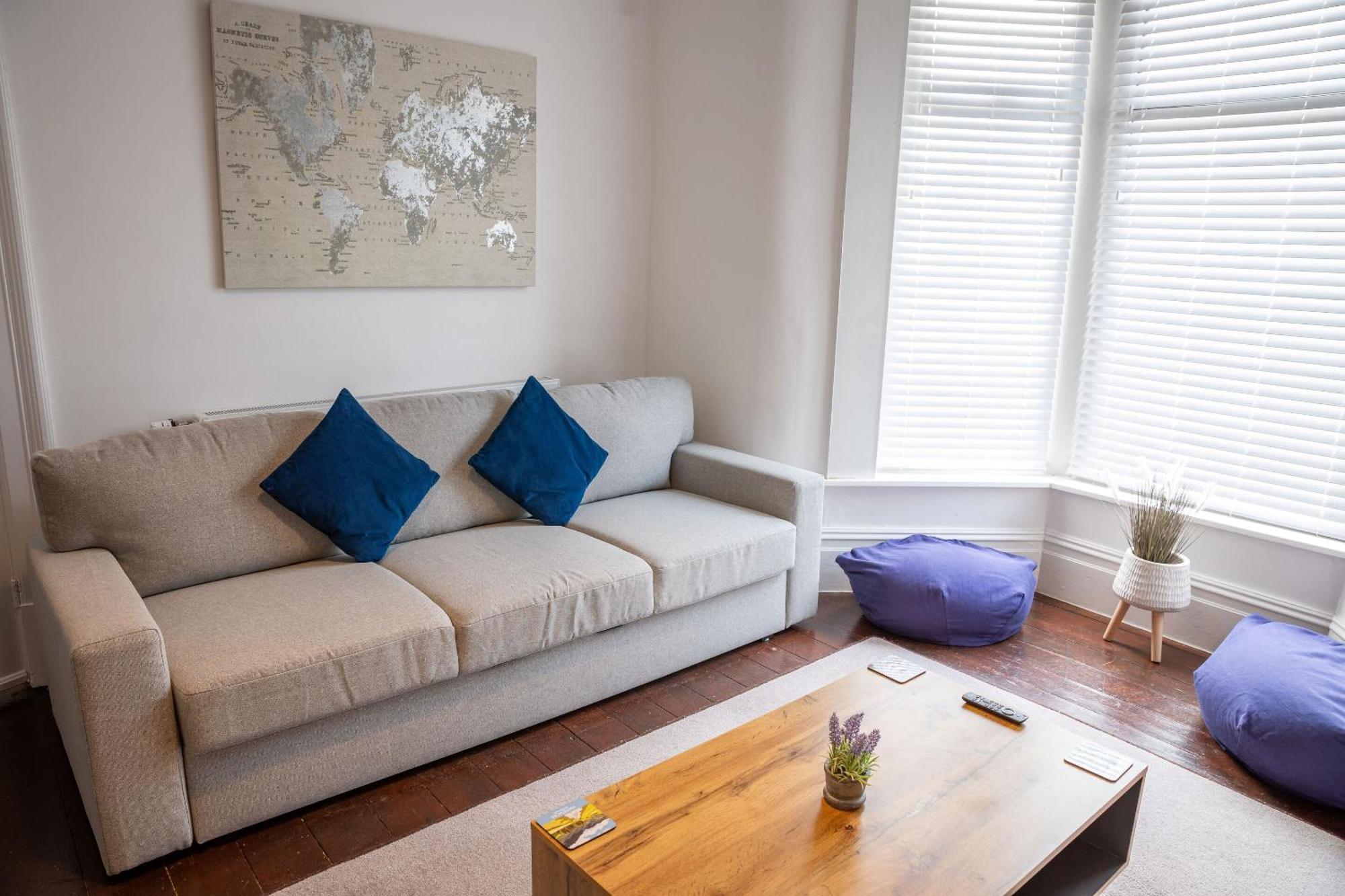 Sapphire House By Sasco Apartment Blackpool Bagian luar foto