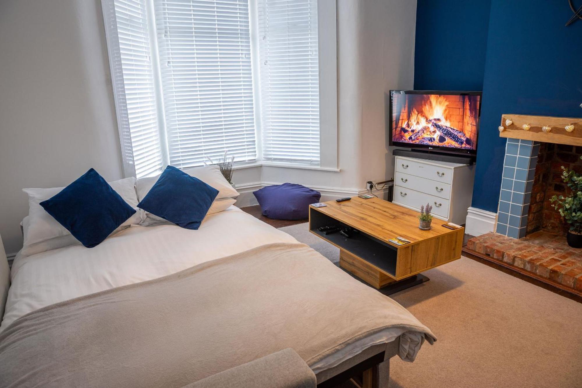Sapphire House By Sasco Apartment Blackpool Bagian luar foto